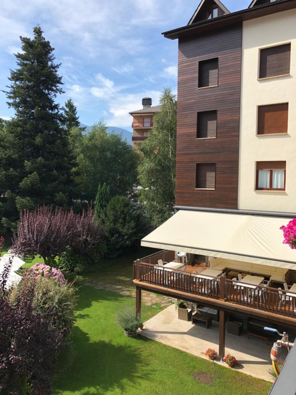 Hotel Restaurant Pessets & Spa Σορτ Εξωτερικό φωτογραφία